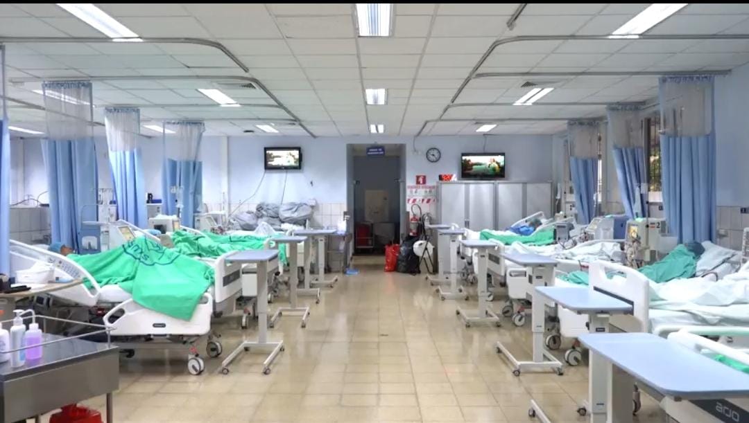 105 pacientes reciben tratamiento de hemodiálisis en el hospital México