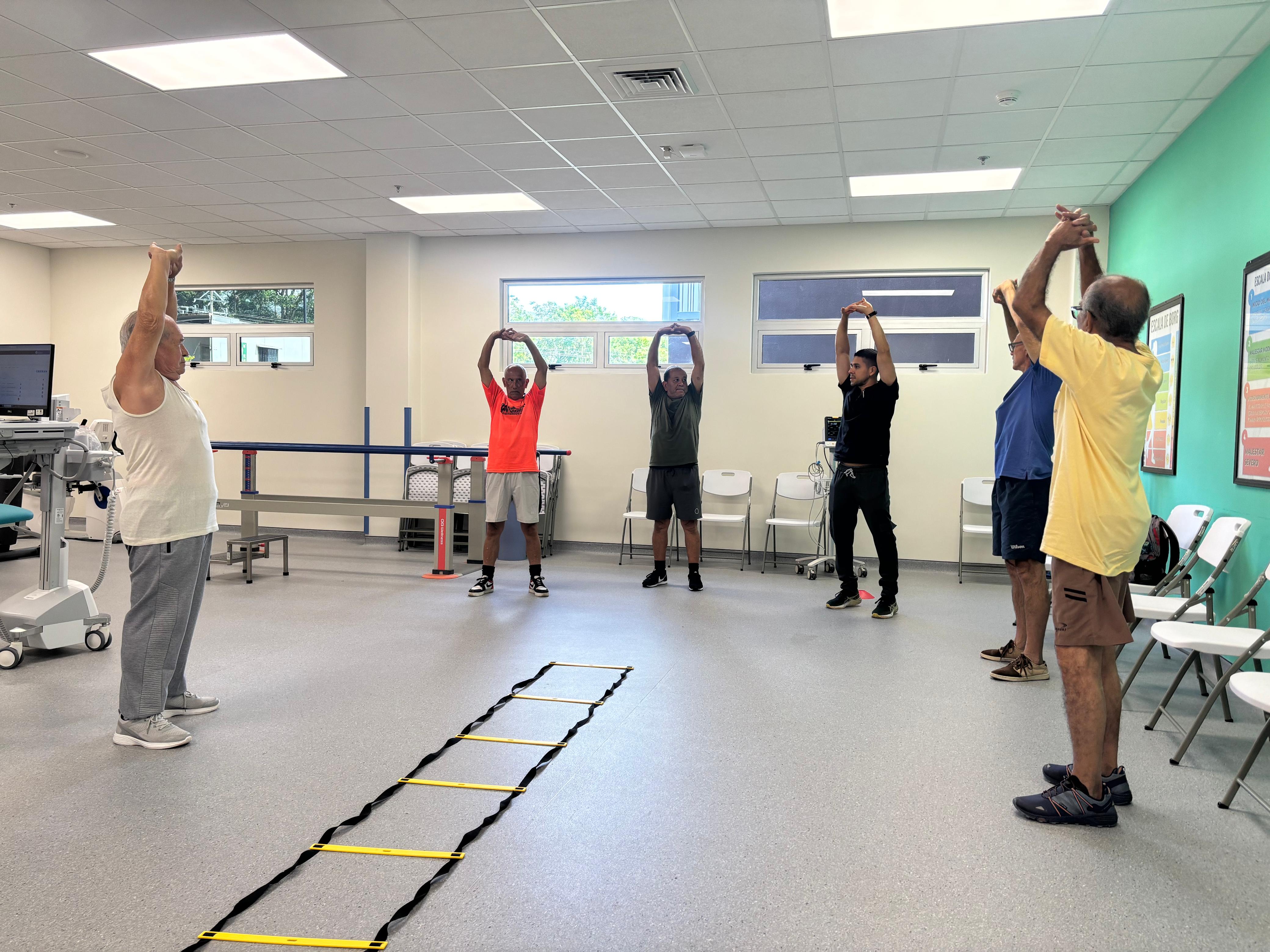 Hospital William Allen fortalece la recuperación de pacientes con su programa de rehabilitación cardíaca