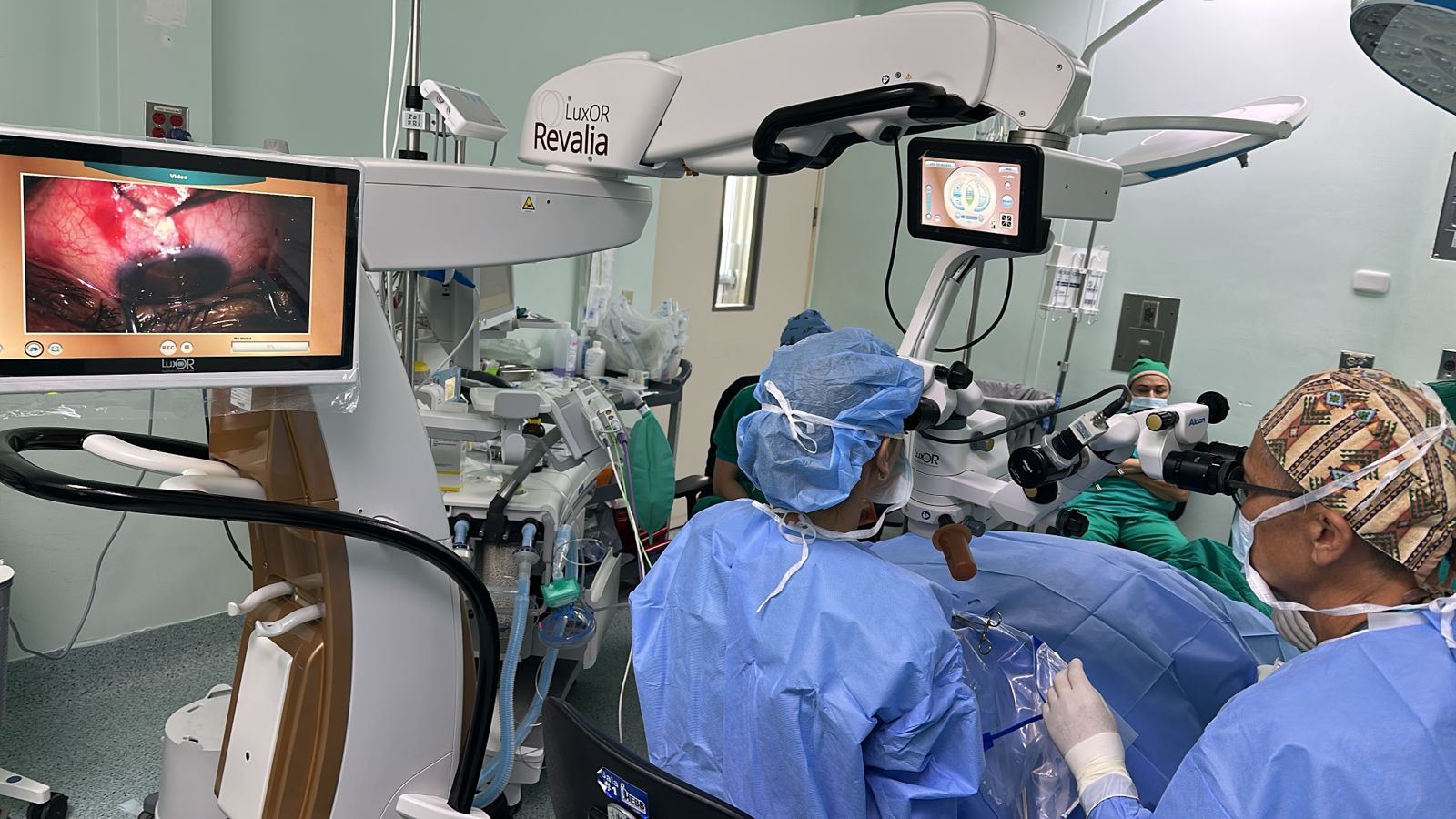 Hospital de Liberia inició jornada oftalmológica para reducir lista de espera