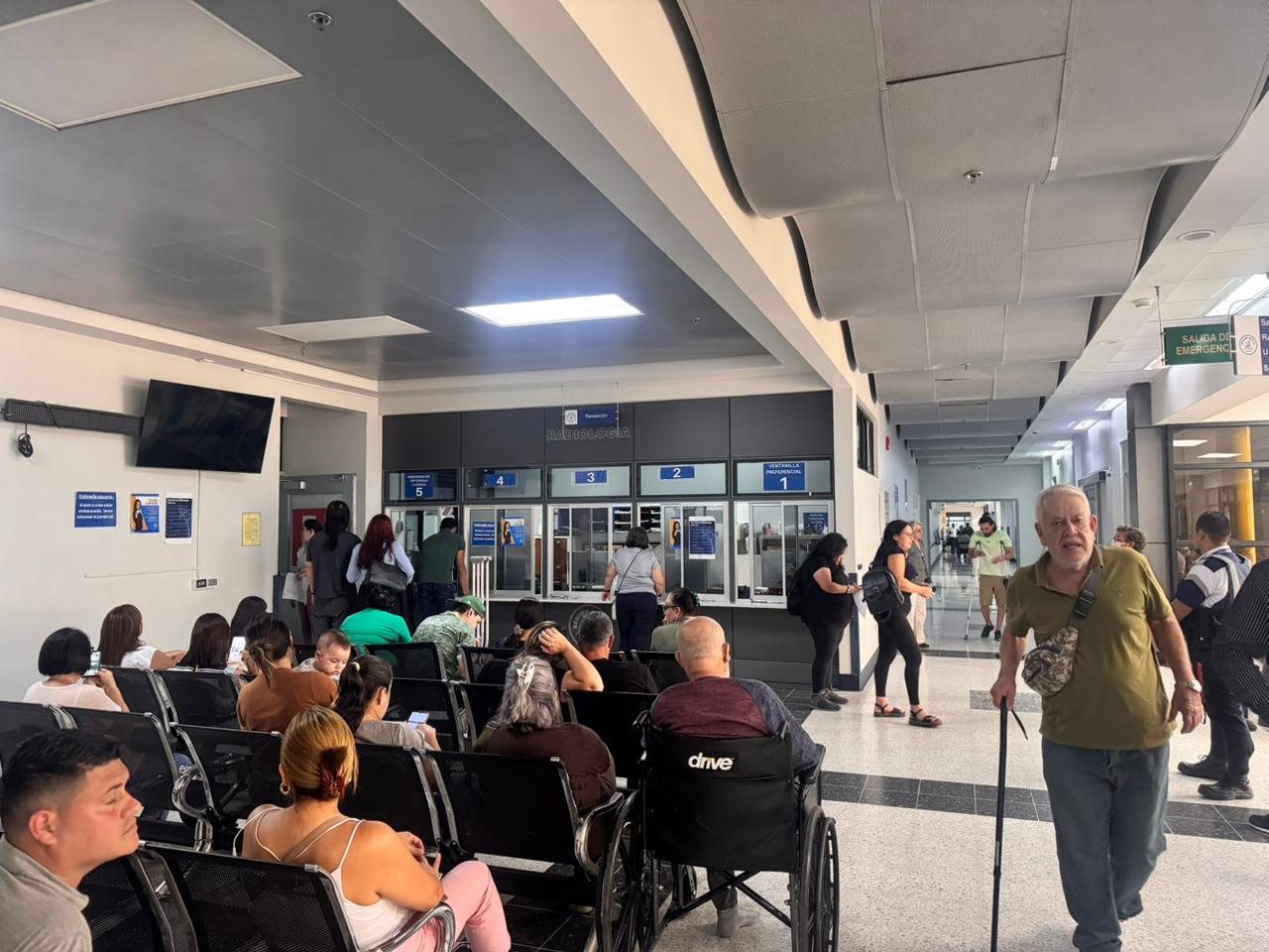 Hospital San Vicente de Paúl implementa sistema de fichas para citas en Radiología