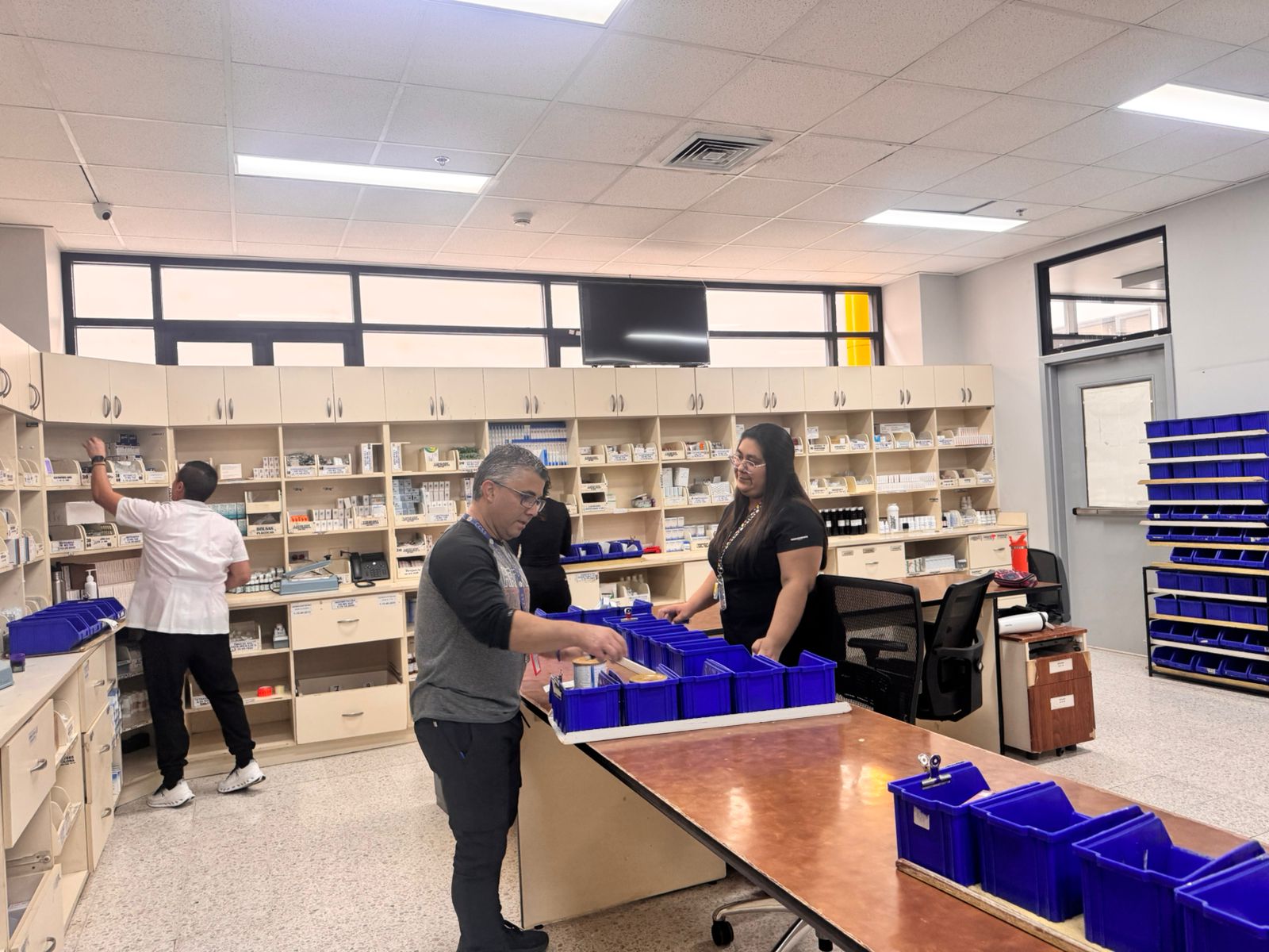Más de 58 mil medicamentos no son retirados en hospital San Vicente de Paúl al año