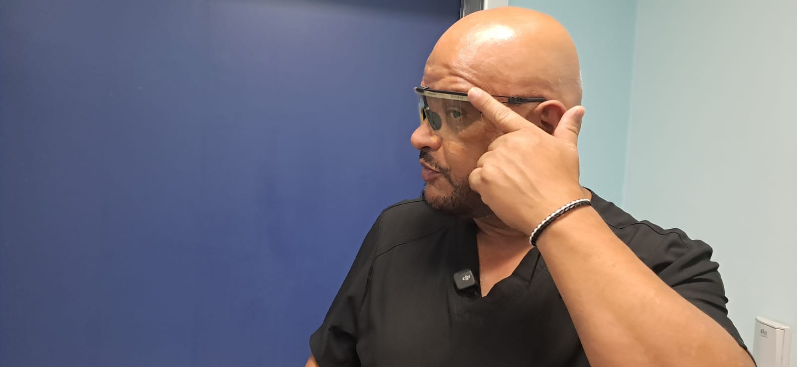 Chalecos especiales protegen a personal expuesto a radiación